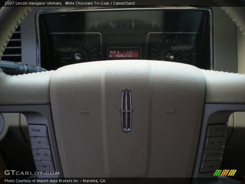 White Chocolate Tri-Coat / Camel/Sand 2007 Lincoln Navigator Ultimate