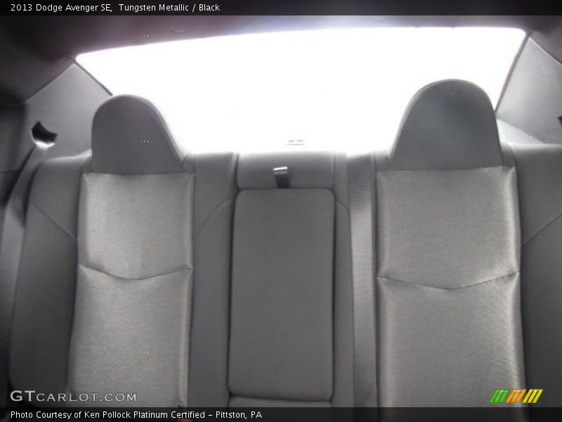 Tungsten Metallic / Black 2013 Dodge Avenger SE