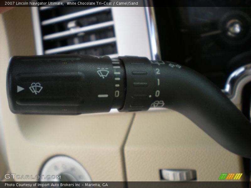 White Chocolate Tri-Coat / Camel/Sand 2007 Lincoln Navigator Ultimate