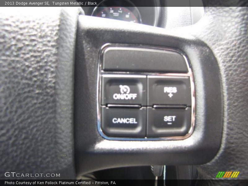 Tungsten Metallic / Black 2013 Dodge Avenger SE
