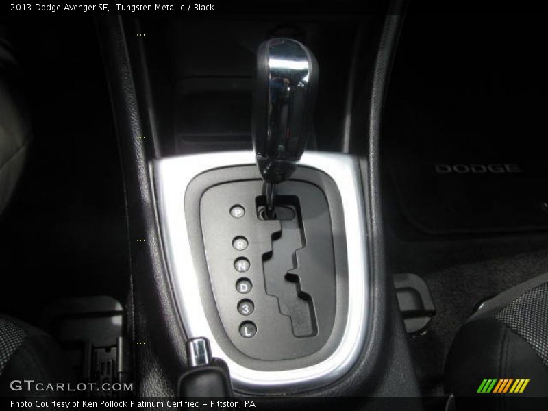 Tungsten Metallic / Black 2013 Dodge Avenger SE