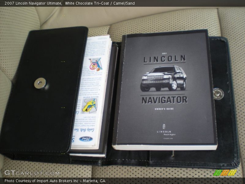 White Chocolate Tri-Coat / Camel/Sand 2007 Lincoln Navigator Ultimate