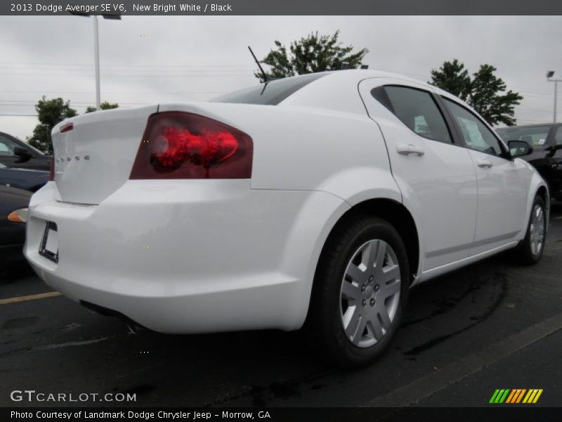 New Bright White / Black 2013 Dodge Avenger SE V6