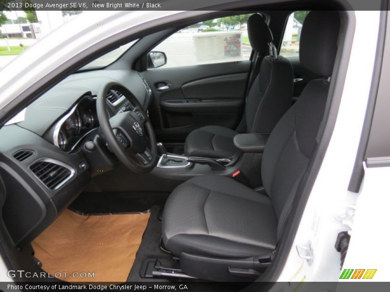 New Bright White / Black 2013 Dodge Avenger SE V6