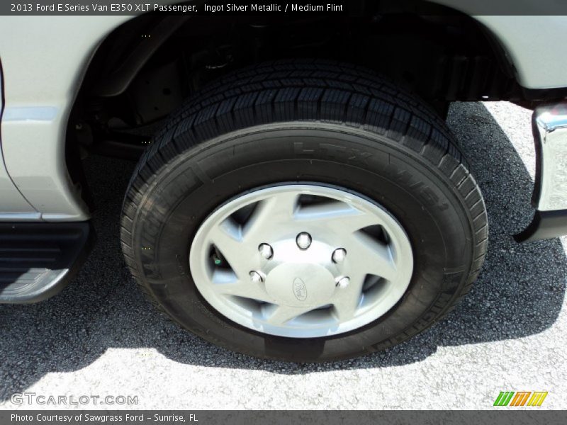 Ingot Silver Metallic / Medium Flint 2013 Ford E Series Van E350 XLT Passenger
