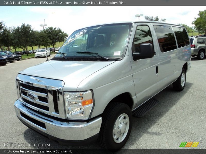 Front 3/4 View of 2013 E Series Van E350 XLT Passenger