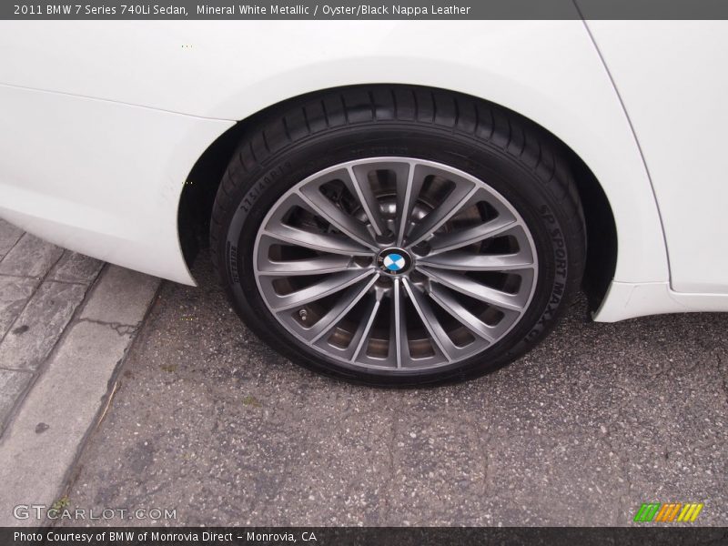 Mineral White Metallic / Oyster/Black Nappa Leather 2011 BMW 7 Series 740Li Sedan
