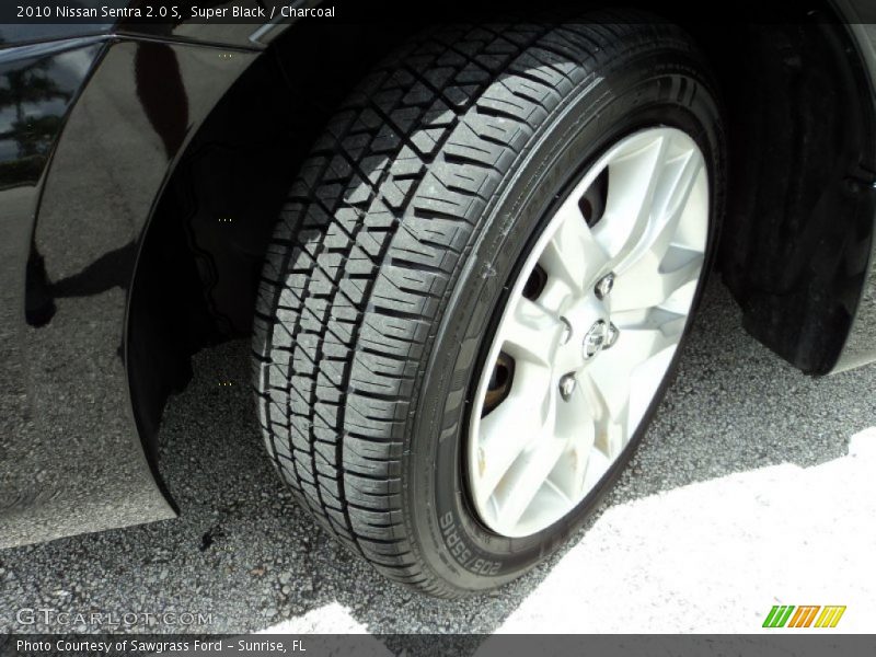 Super Black / Charcoal 2010 Nissan Sentra 2.0 S