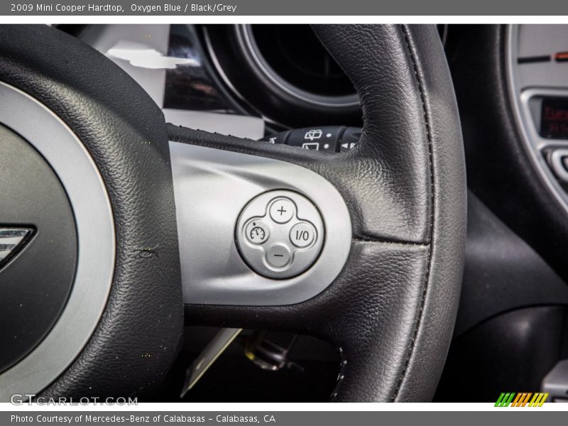 Controls of 2009 Cooper Hardtop