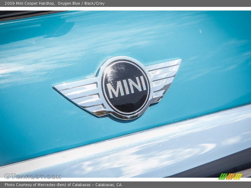 Oxygen Blue / Black/Grey 2009 Mini Cooper Hardtop