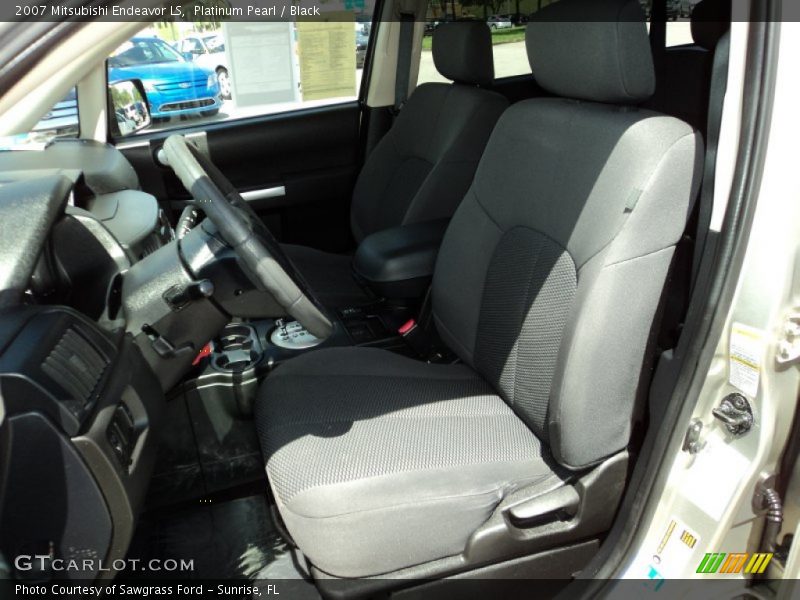Platinum Pearl / Black 2007 Mitsubishi Endeavor LS