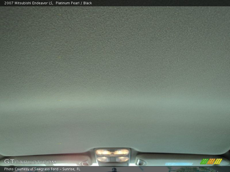 Platinum Pearl / Black 2007 Mitsubishi Endeavor LS