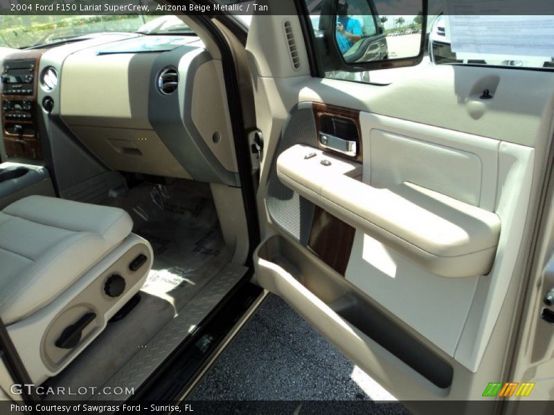 Arizona Beige Metallic / Tan 2004 Ford F150 Lariat SuperCrew