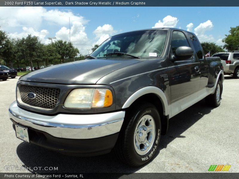 Front 3/4 View of 2002 F150 Lariat SuperCab