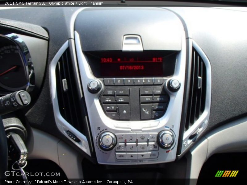 Olympic White / Light Titanium 2011 GMC Terrain SLE