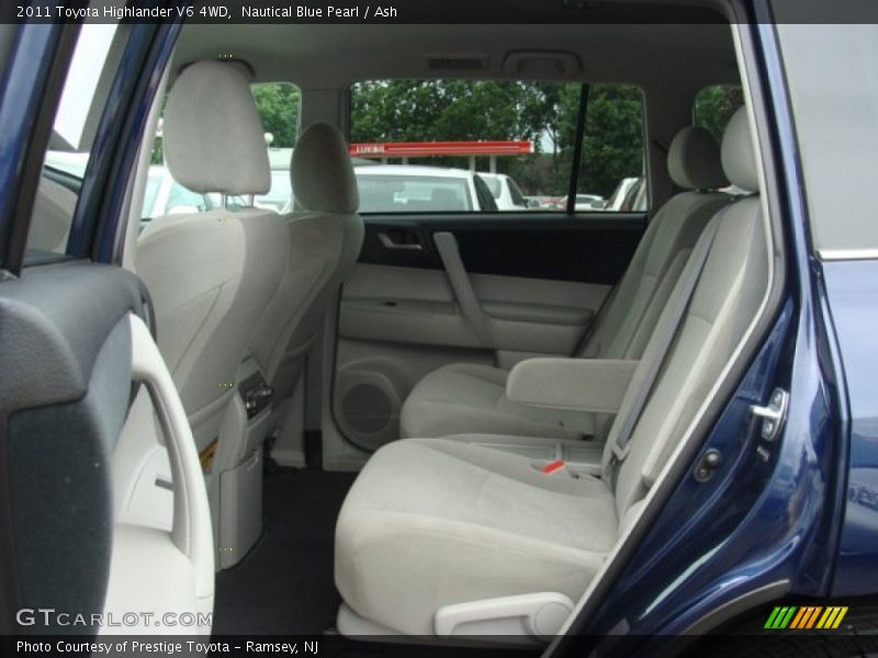 Nautical Blue Pearl / Ash 2011 Toyota Highlander V6 4WD