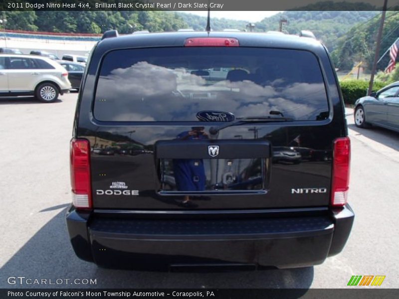 Brilliant Black Crystal Pearl / Dark Slate Gray 2011 Dodge Nitro Heat 4x4