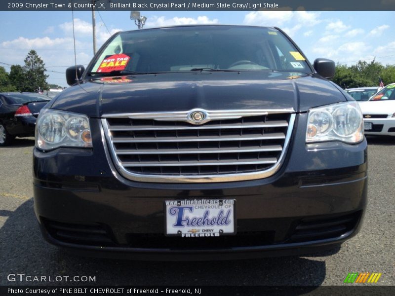 Brilliant Black Crystal Pearl / Medium Slate Gray/Light Shale 2009 Chrysler Town & Country LX
