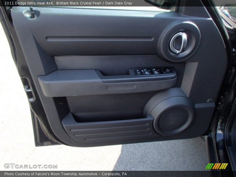 Brilliant Black Crystal Pearl / Dark Slate Gray 2011 Dodge Nitro Heat 4x4