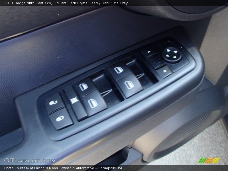 Brilliant Black Crystal Pearl / Dark Slate Gray 2011 Dodge Nitro Heat 4x4