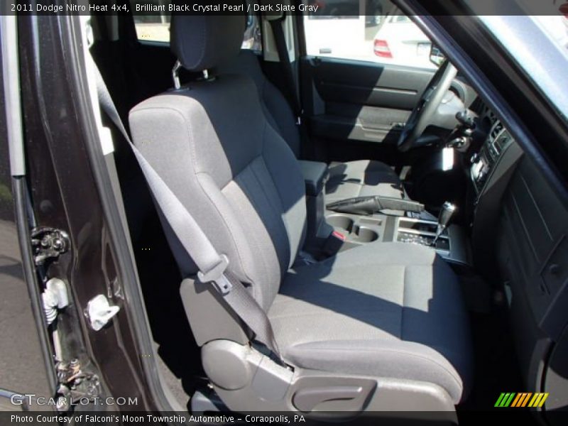 Brilliant Black Crystal Pearl / Dark Slate Gray 2011 Dodge Nitro Heat 4x4