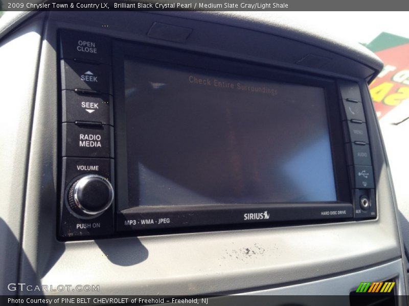 Brilliant Black Crystal Pearl / Medium Slate Gray/Light Shale 2009 Chrysler Town & Country LX