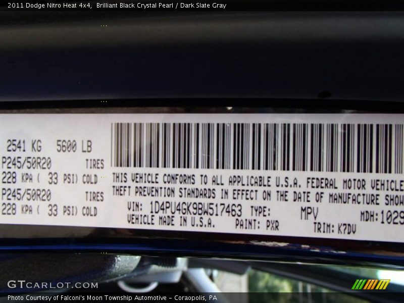 Brilliant Black Crystal Pearl / Dark Slate Gray 2011 Dodge Nitro Heat 4x4