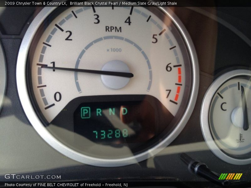 Brilliant Black Crystal Pearl / Medium Slate Gray/Light Shale 2009 Chrysler Town & Country LX
