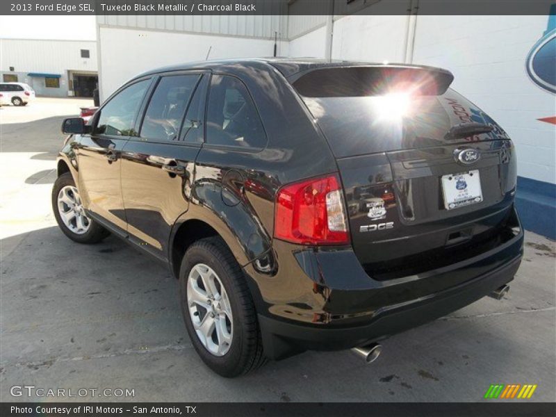 Tuxedo Black Metallic / Charcoal Black 2013 Ford Edge SEL