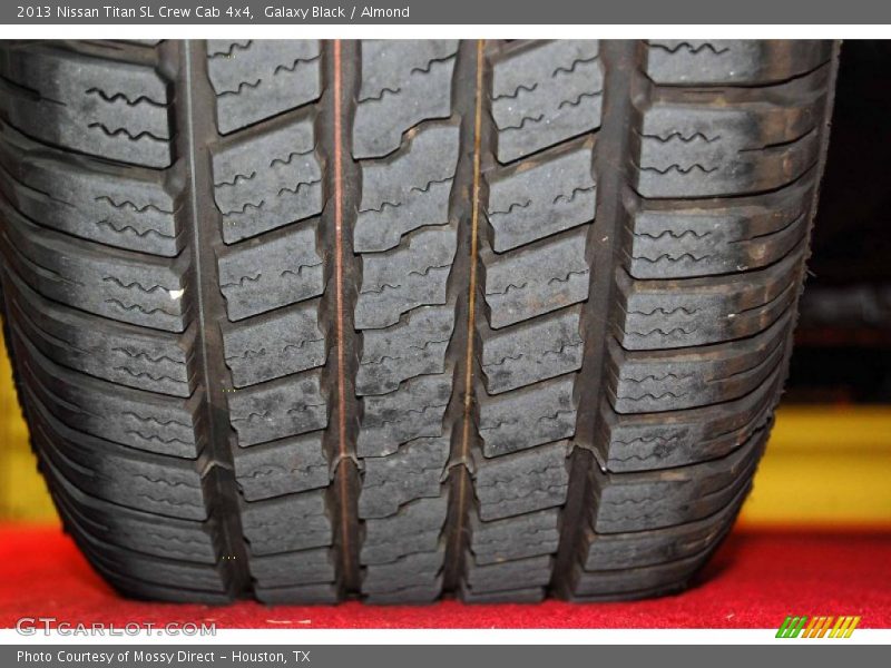 Galaxy Black / Almond 2013 Nissan Titan SL Crew Cab 4x4