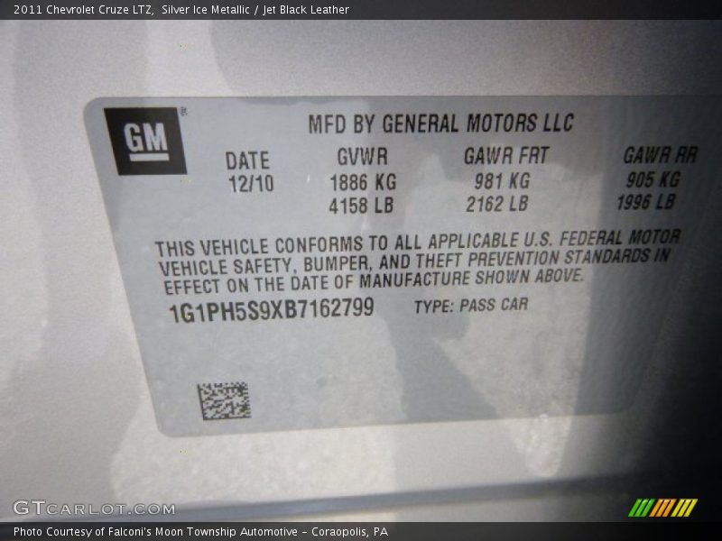 Silver Ice Metallic / Jet Black Leather 2011 Chevrolet Cruze LTZ
