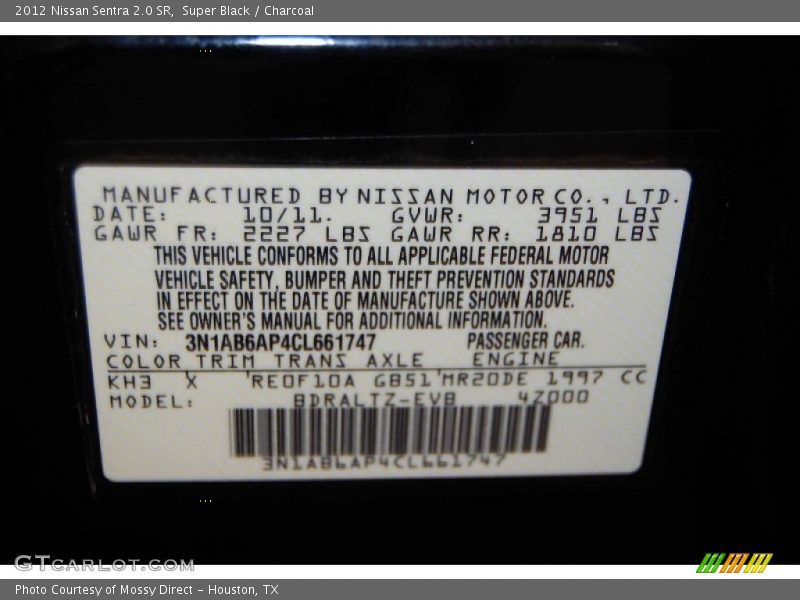 Super Black / Charcoal 2012 Nissan Sentra 2.0 SR