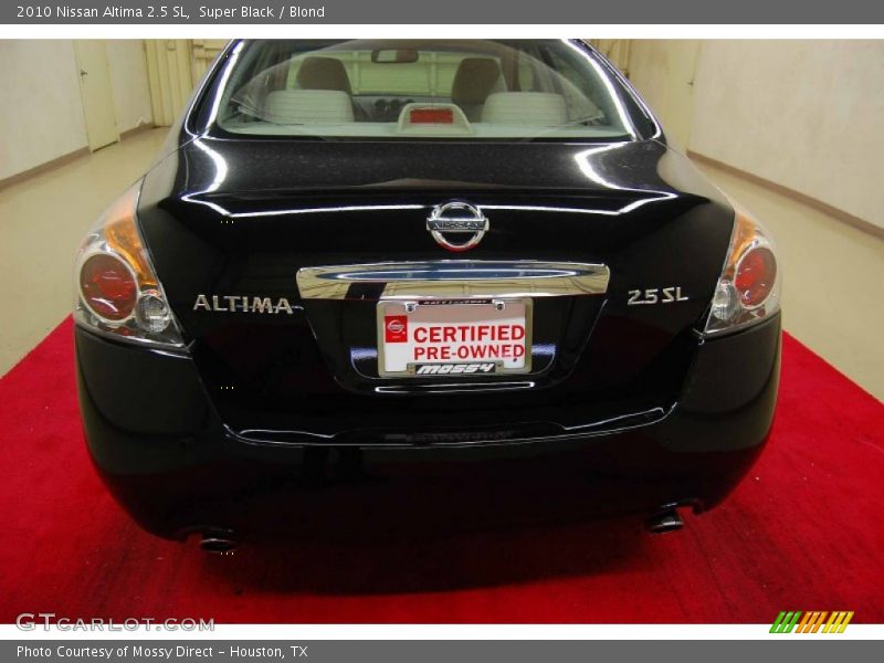 Super Black / Blond 2010 Nissan Altima 2.5 SL