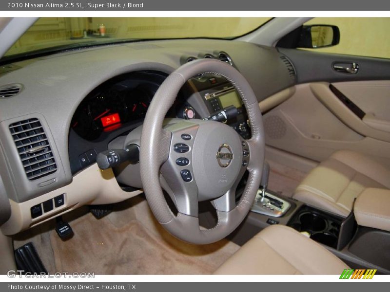 Super Black / Blond 2010 Nissan Altima 2.5 SL