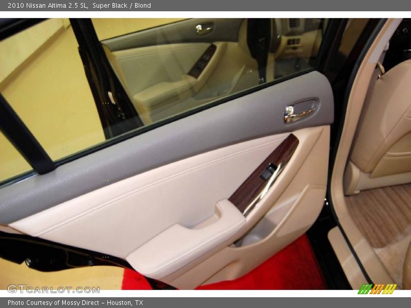 Super Black / Blond 2010 Nissan Altima 2.5 SL