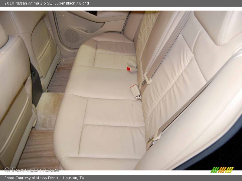 Super Black / Blond 2010 Nissan Altima 2.5 SL