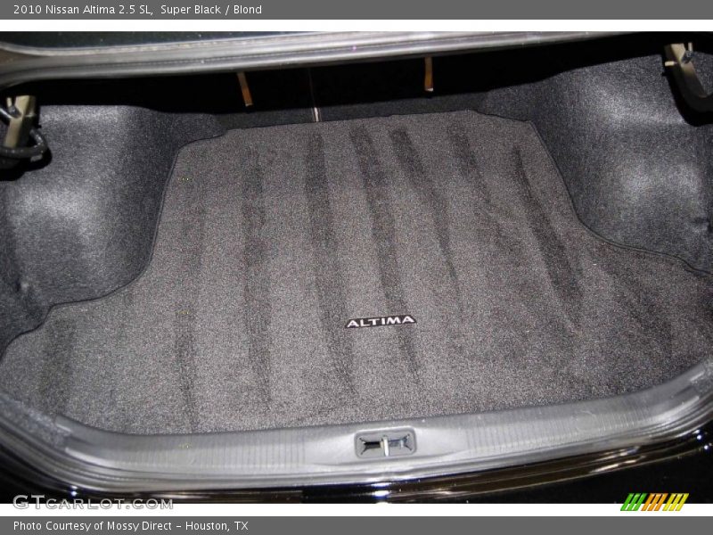 Super Black / Blond 2010 Nissan Altima 2.5 SL
