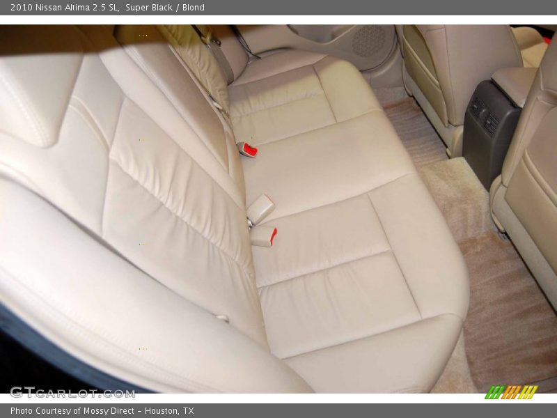 Super Black / Blond 2010 Nissan Altima 2.5 SL