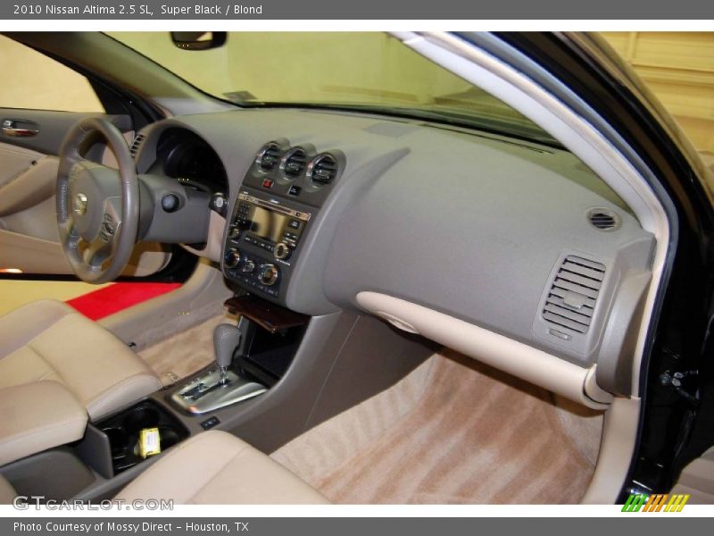 Super Black / Blond 2010 Nissan Altima 2.5 SL