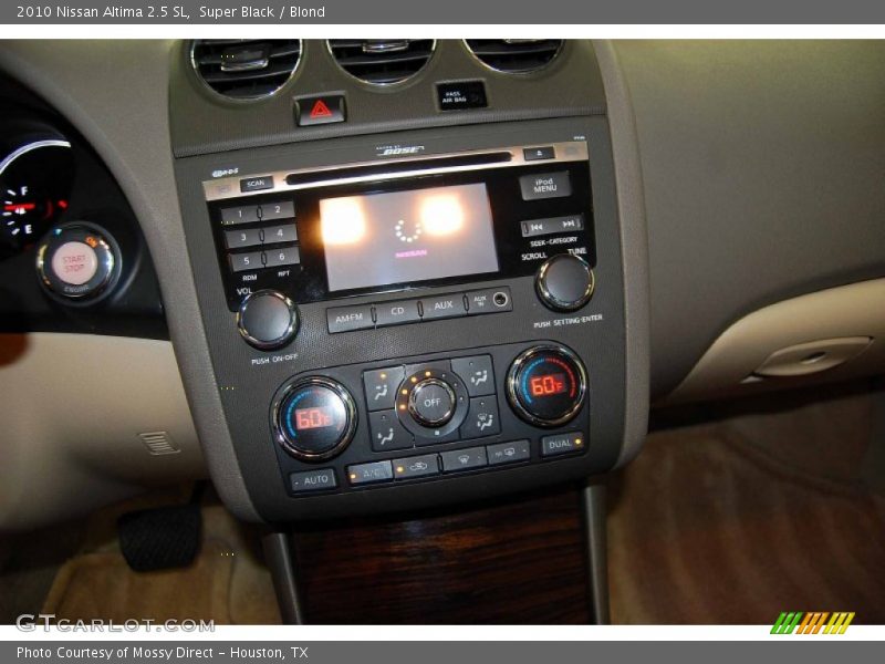 Super Black / Blond 2010 Nissan Altima 2.5 SL