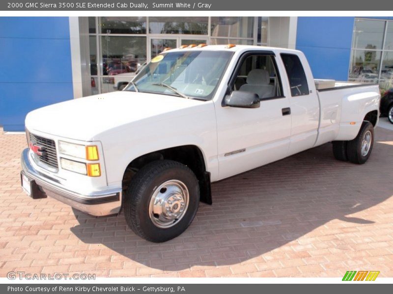 Front 3/4 View of 2000 Sierra 3500 SLE Extended Cab Dually