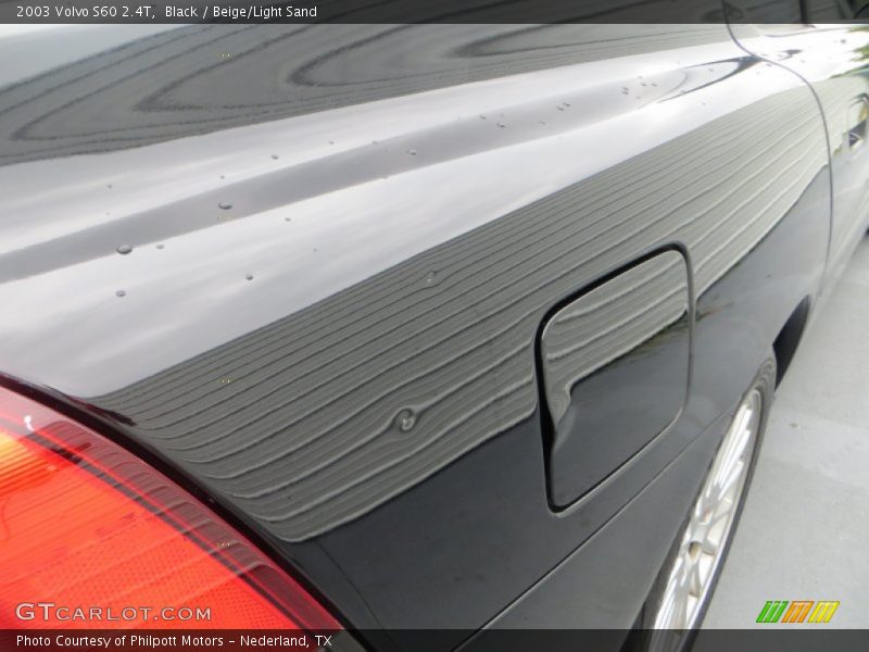 Black / Beige/Light Sand 2003 Volvo S60 2.4T