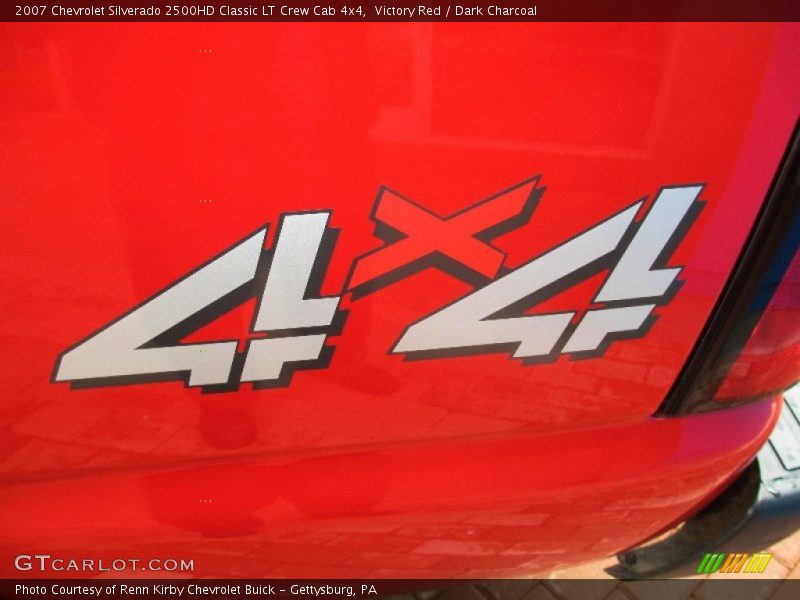 Victory Red / Dark Charcoal 2007 Chevrolet Silverado 2500HD Classic LT Crew Cab 4x4