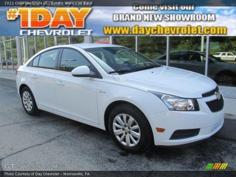 Summit White / Jet Black 2011 Chevrolet Cruze LT