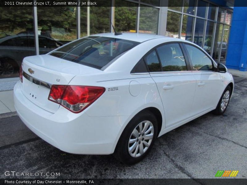 Summit White / Jet Black 2011 Chevrolet Cruze LT