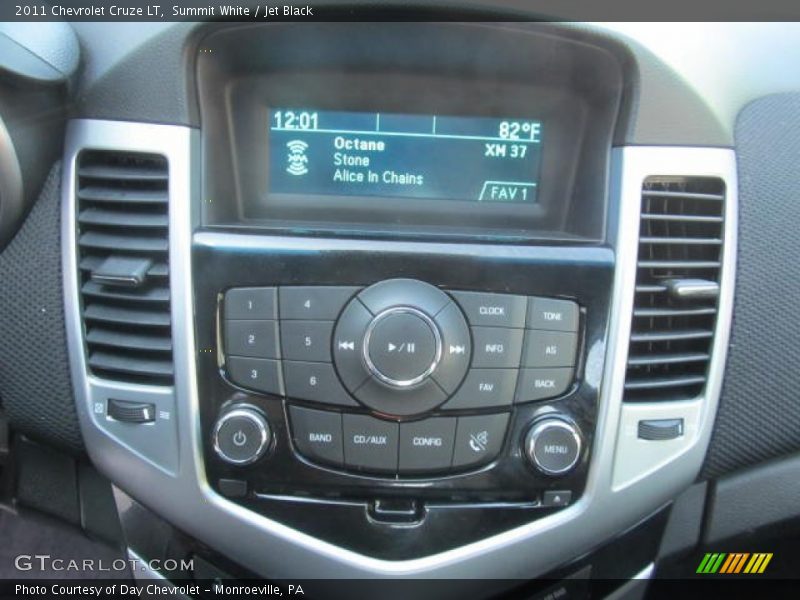 Summit White / Jet Black 2011 Chevrolet Cruze LT