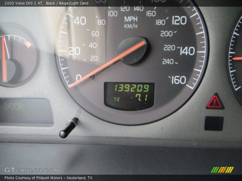 Black / Beige/Light Sand 2003 Volvo S60 2.4T