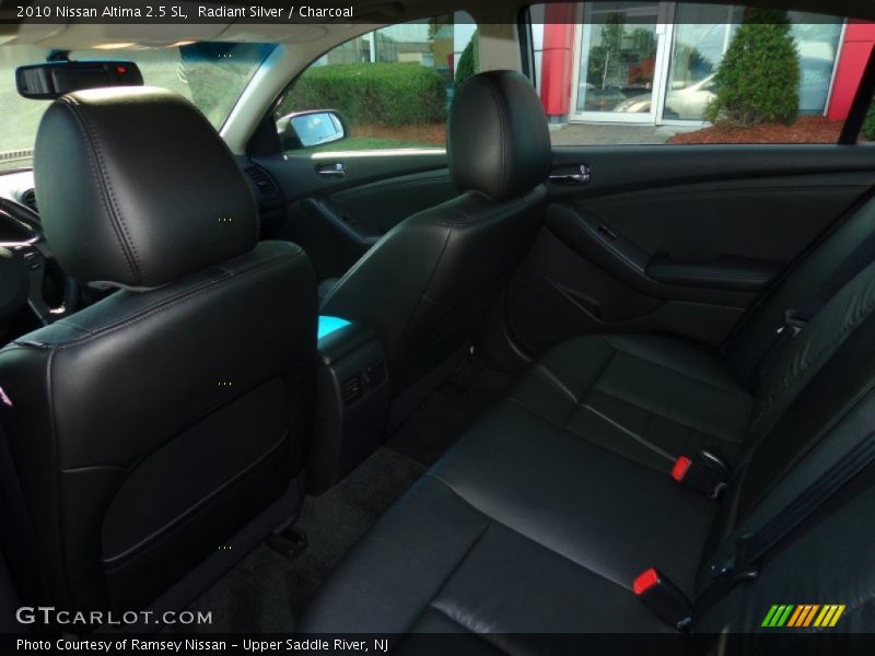 Radiant Silver / Charcoal 2010 Nissan Altima 2.5 SL