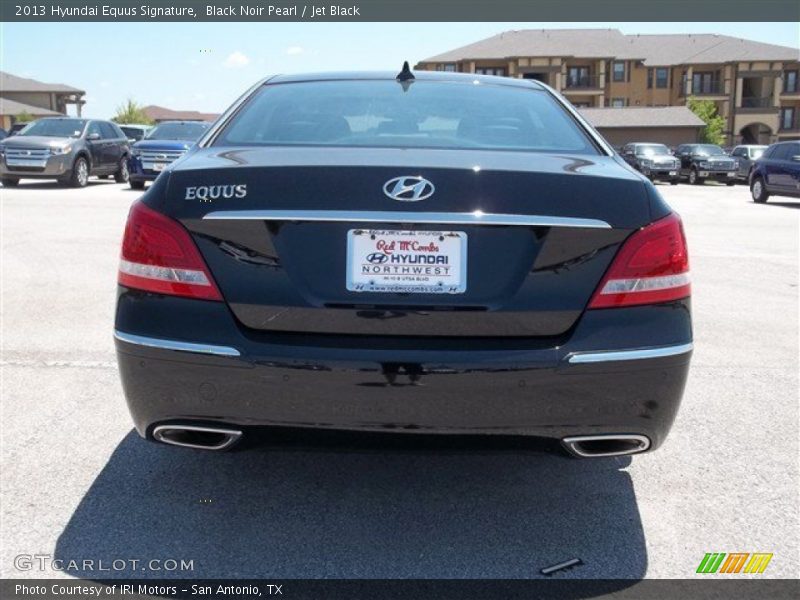 Black Noir Pearl / Jet Black 2013 Hyundai Equus Signature