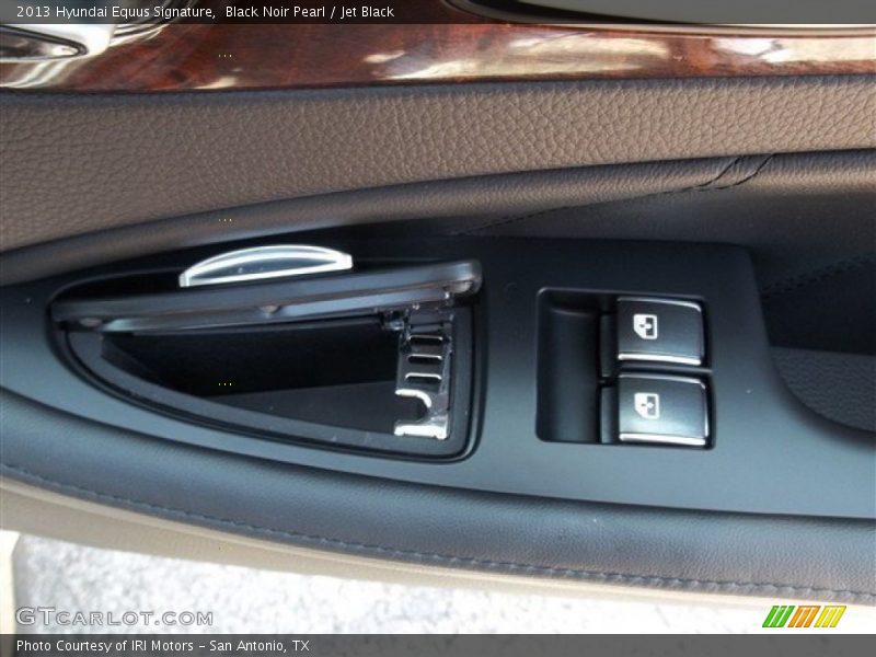 Black Noir Pearl / Jet Black 2013 Hyundai Equus Signature